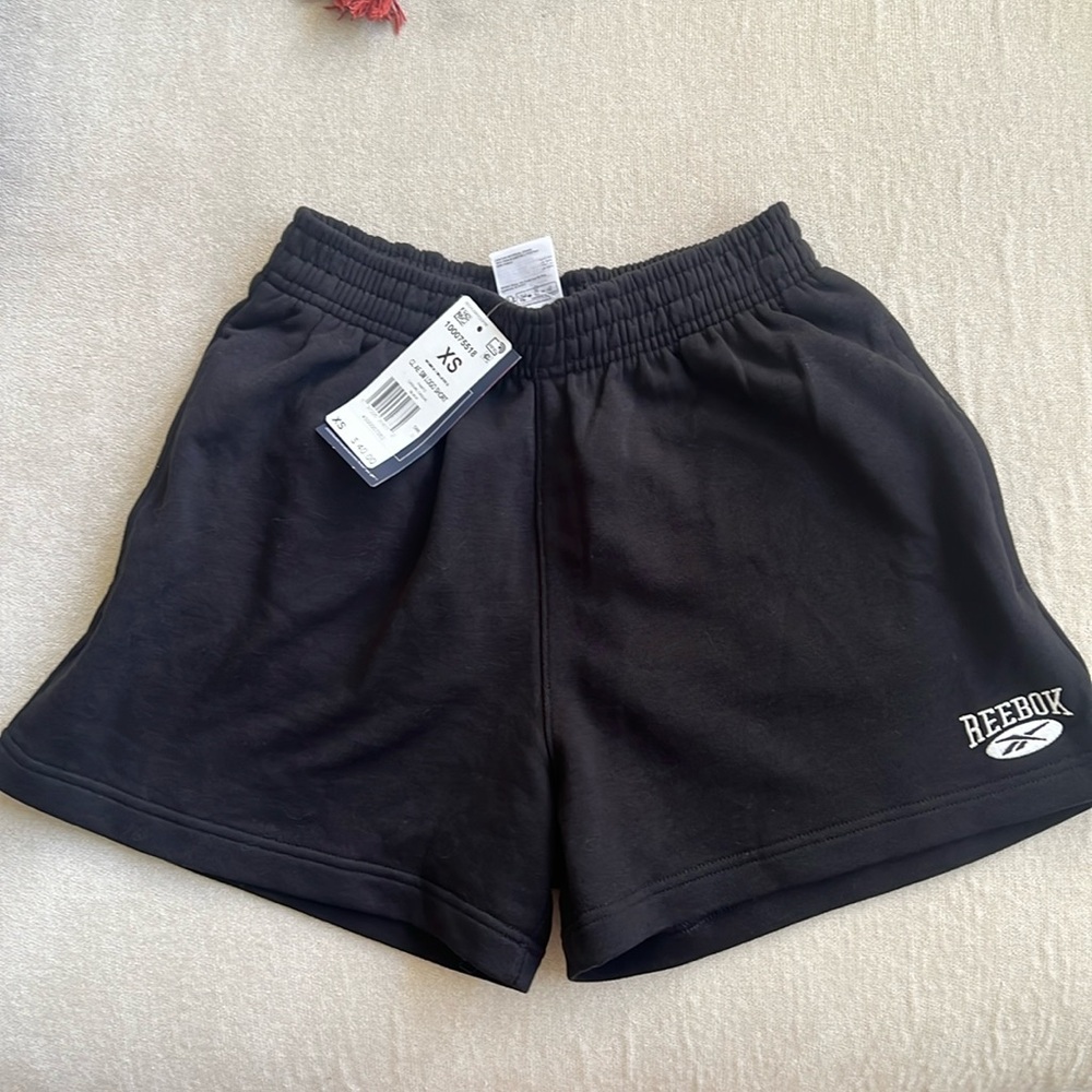 NEW Reebok Shorts Size XS - Picture 2 of 4